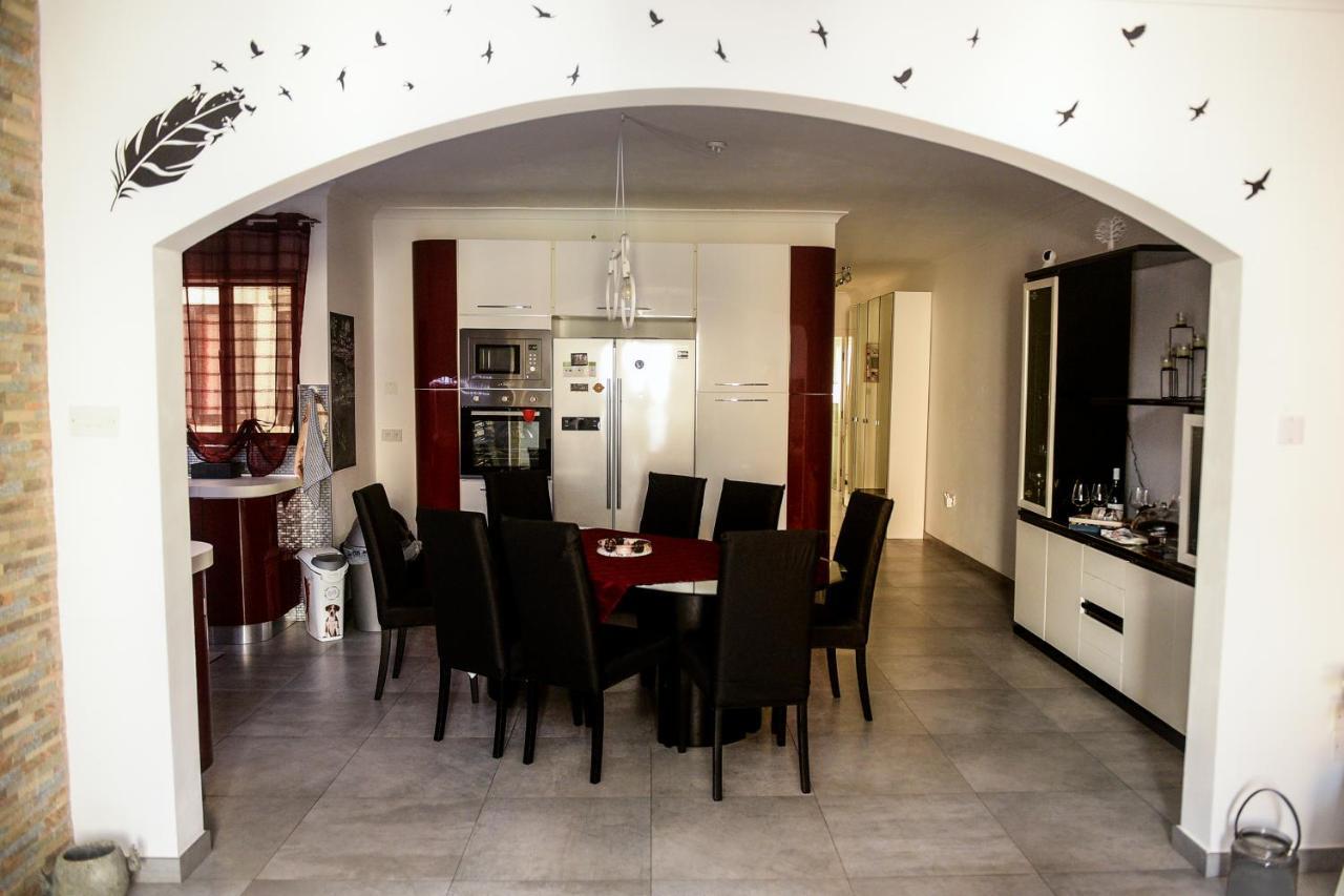 Modern And Homely Apartment In Марсаскала Экстерьер фото